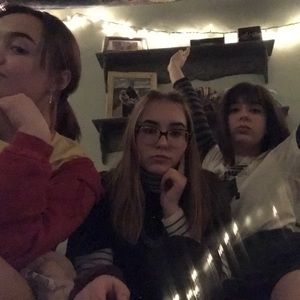 Meet your Posher, Elenelena